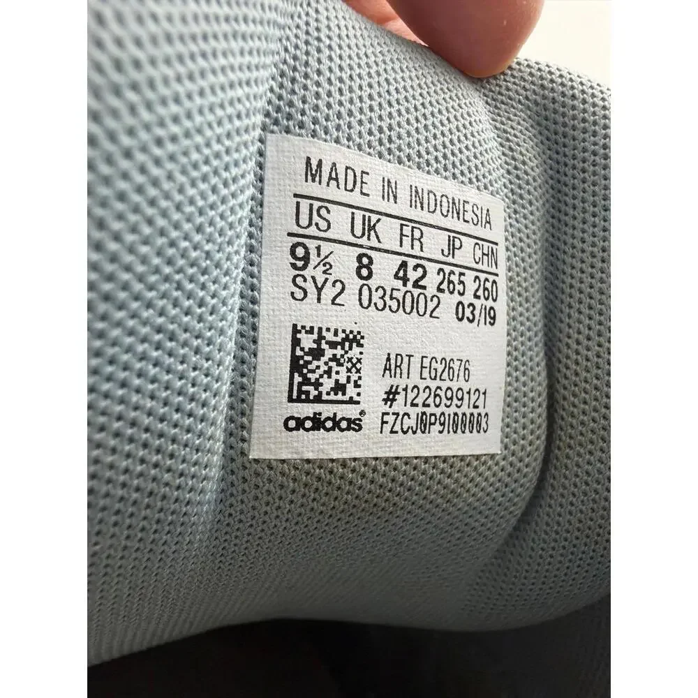 Adidas Womens Falcon Size 9.5 Light Gray Real Magenta EG2676‎